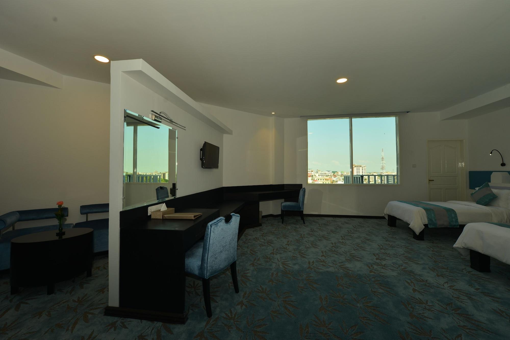 Hotel Marvel Mandalay Buitenkant foto