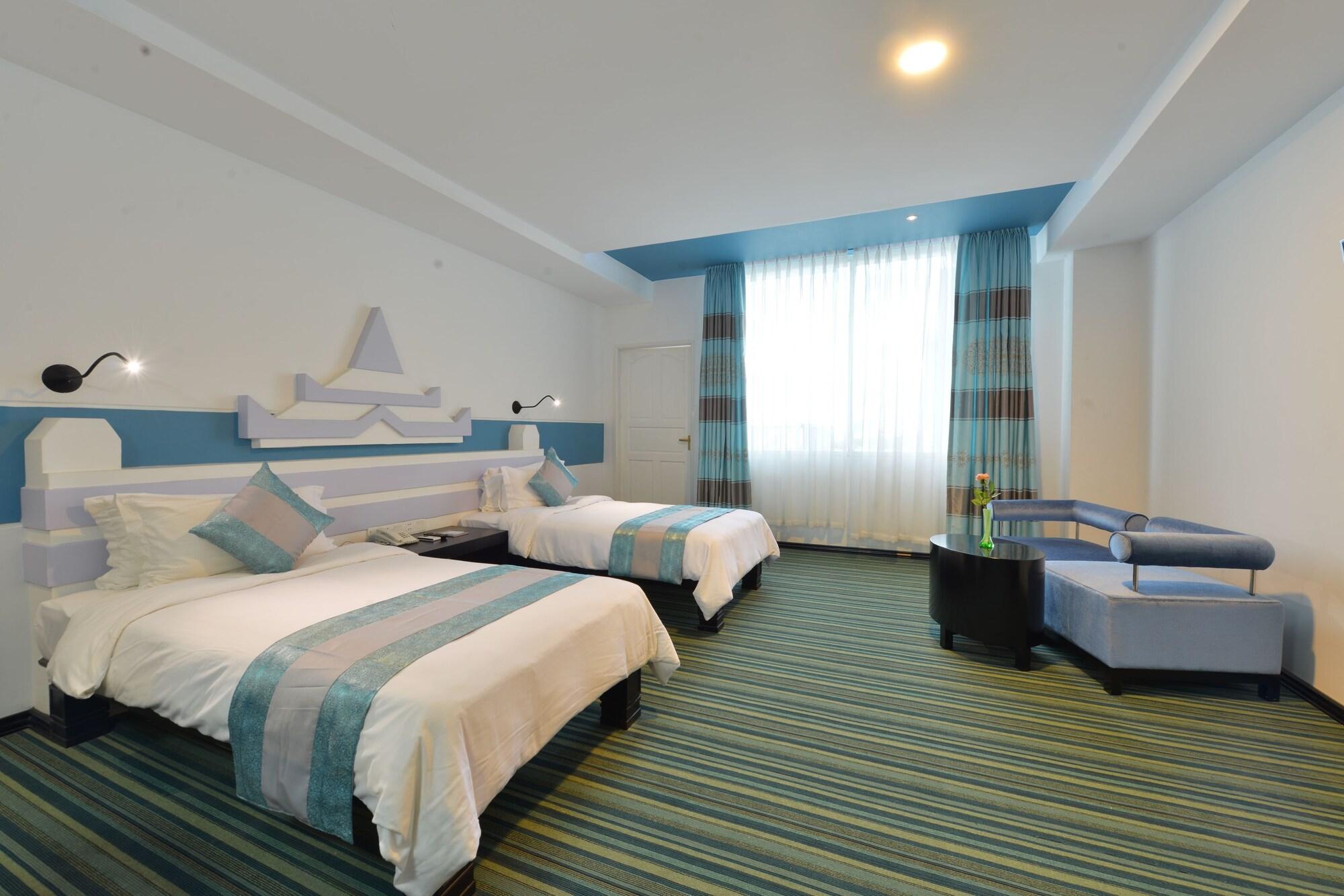 Hotel Marvel Mandalay Buitenkant foto