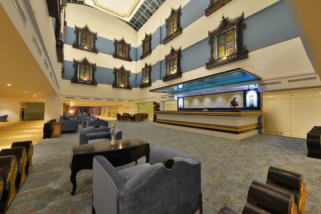 Hotel Marvel Mandalay Buitenkant foto