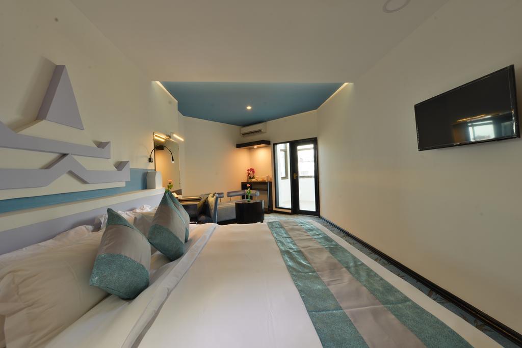 Hotel Marvel Mandalay Buitenkant foto